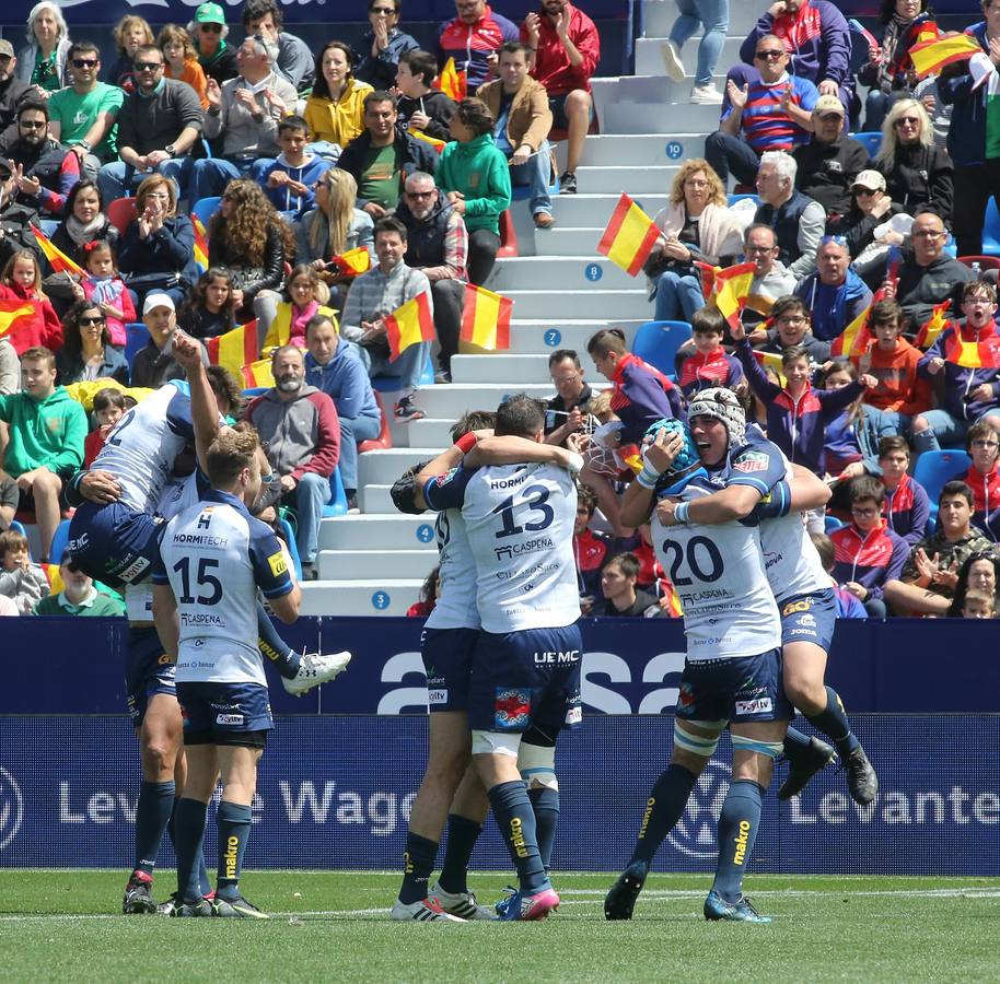 Fotos: Victoria del VRAC Quesos Entrepinares en la final de la Copa del Rey de rugby frente al Silverstorm El Salvador