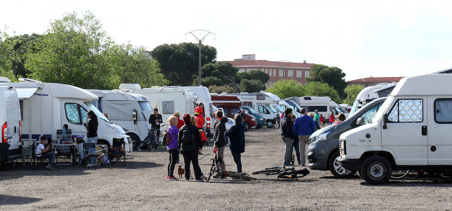 Fotos: Concentración de furgonetas &#039;camper&#039; en Valladolid