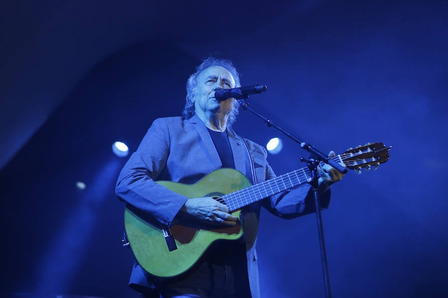 El cantautor catalán abrió el ciclo 'Nuestras Voces' en Salamanca