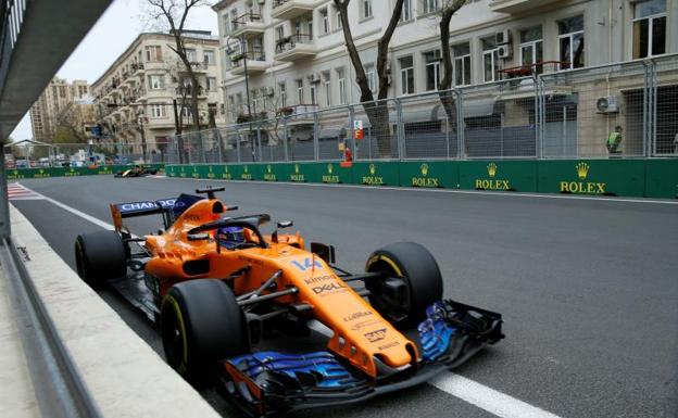 Alonso disputando el GP de Bakú