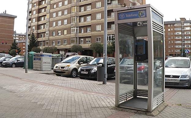 Cabina en la calle Pío del Río Hortega. 