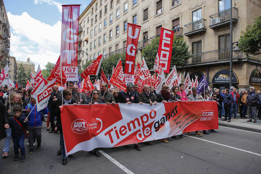 Más de 3.000 personas han recorrido el trayecto desde la Gran Vía hasta la Plaza Mayor reclamando más derechos sociales y bajo la consideración, según los dirigentes sindicales provinciales, de que hay «motivos para más movilizaciones»