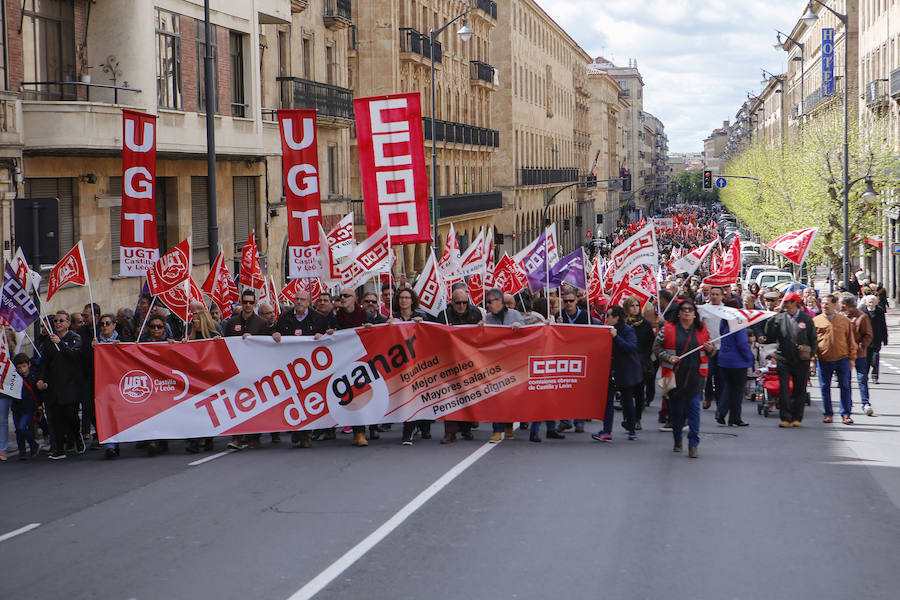 Más de 3.000 personas han recorrido el trayecto desde la Gran Vía hasta la Plaza Mayor reclamando más derechos sociales y bajo la consideración, según los dirigentes sindicales provinciales, de que hay «motivos para más movilizaciones»