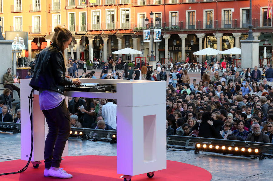 Fotos: TEDx se celebra en la plaza mayor de Valladolid