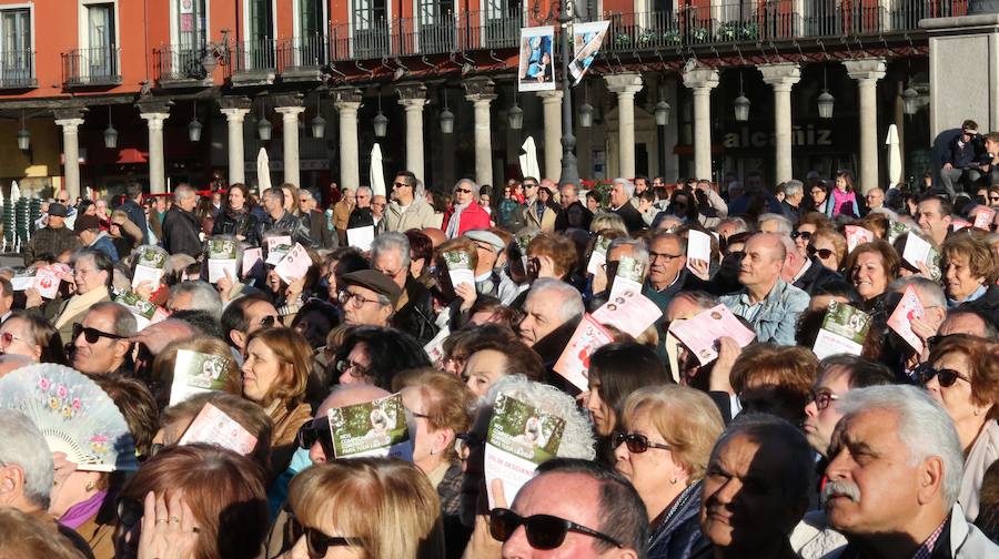 Fotos: Zarzuela en la plaza mayor de Valladolid