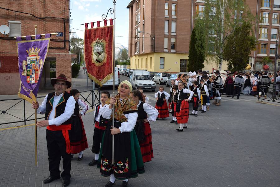 Fotos: Festival de danzas en Guardo