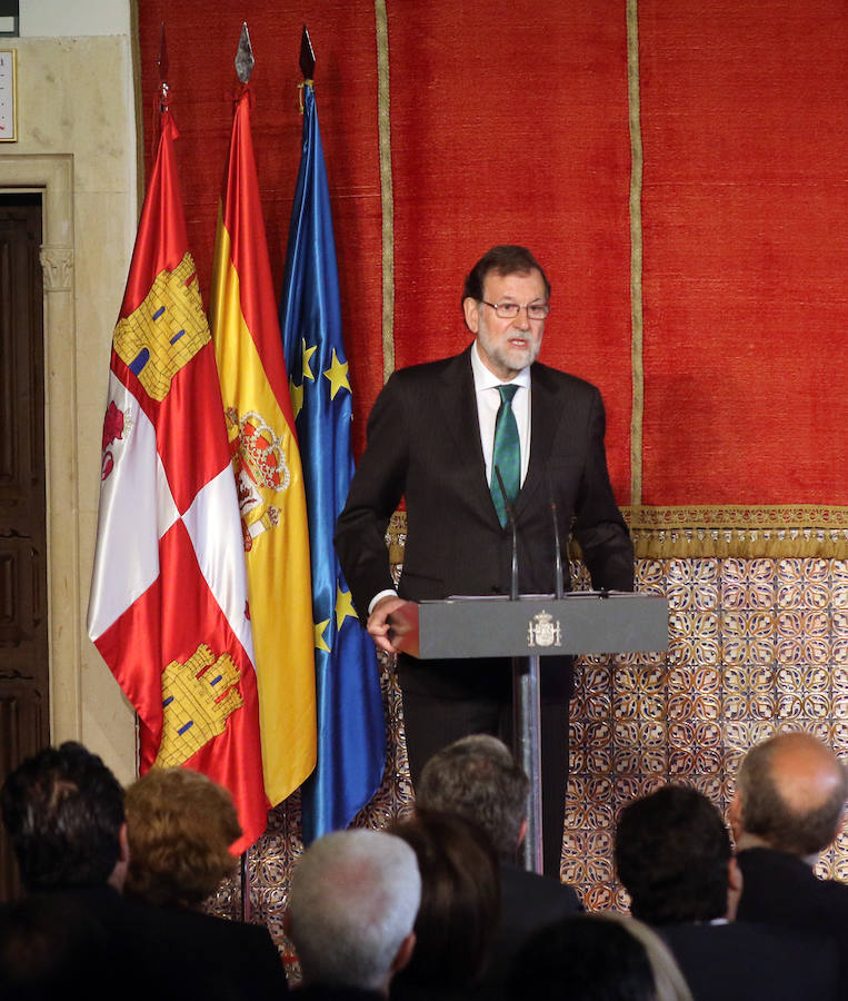 Fotos: Mariano Rajoy entrega las cruces de Alfonso X el Sabio en el Alcázar de Segovia