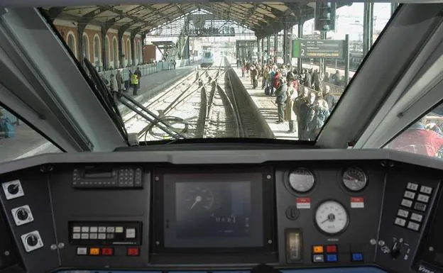 Vista, desde la cabina de la locomotra el AVE, de la estación del Campo Grande.
