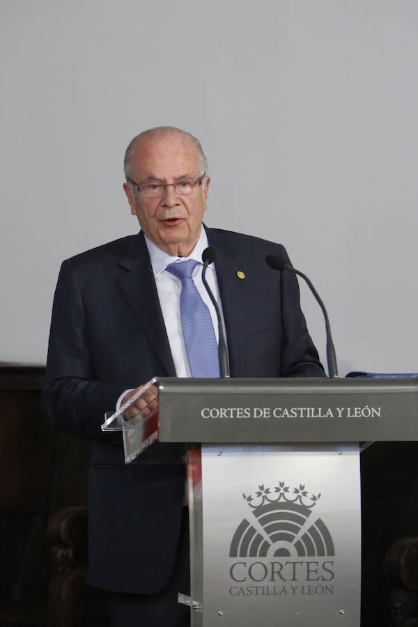 Sesión plenaria de las Cortes en Salamanca