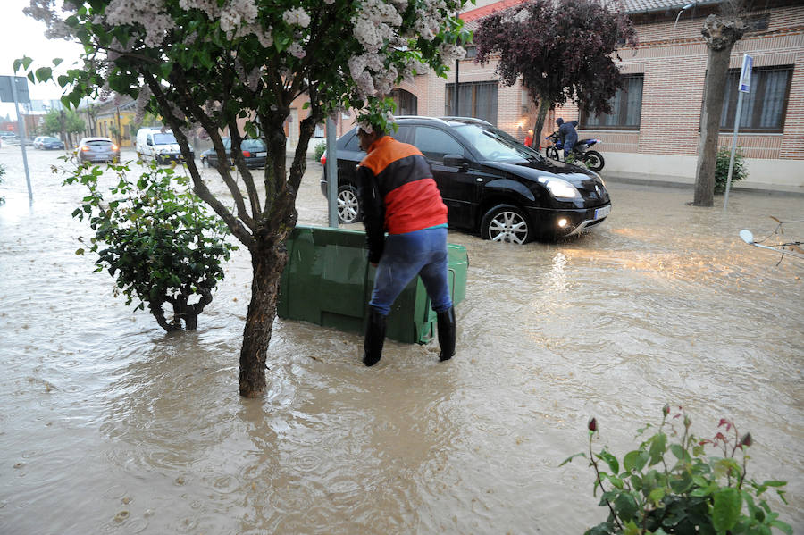 Fotos: Una tormenta inunda las calles de La Seca
