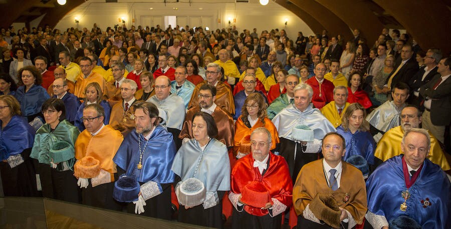 Fotos: Toma de posesión de Antonio Largo como rector de la Uva