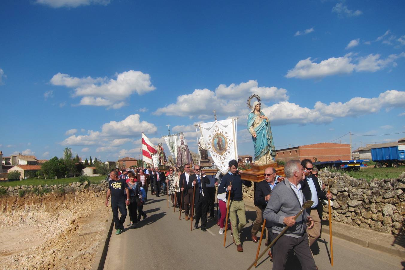 Fotos: Rogativa ante la Virgen del Rosario en Castromonte