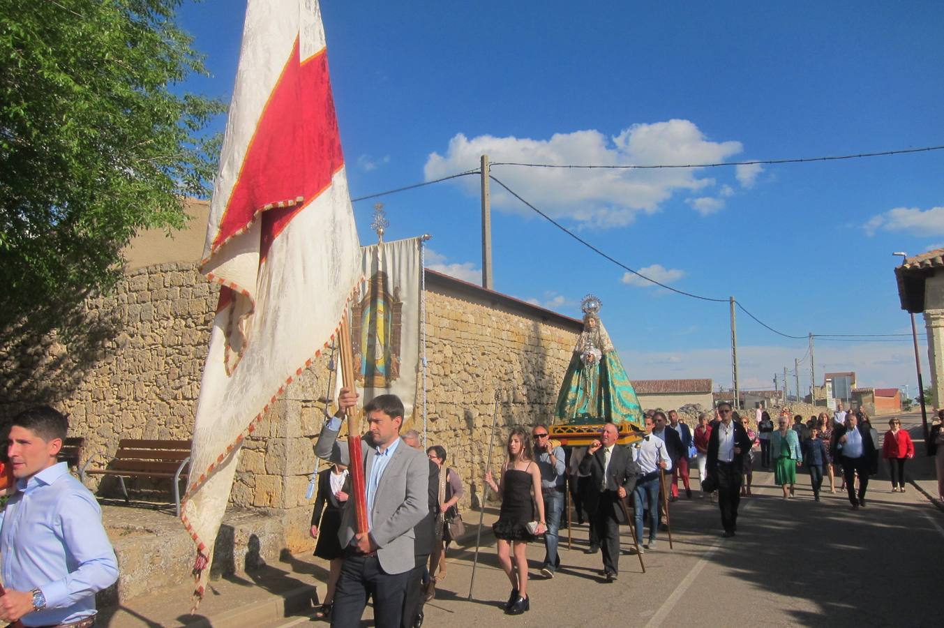 Fotos: Rogativa ante la Virgen del Rosario en Castromonte
