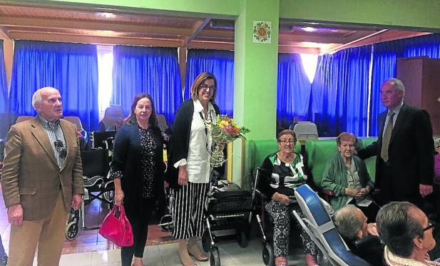 Ángeles Armisén, durante su visita a la residencia de Herrera de Pisuerga.