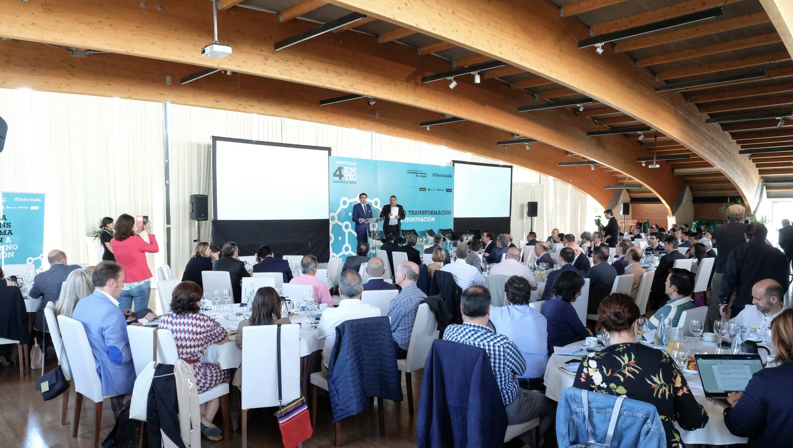 Un evento organizado por Informática El Corte Inglés (IECISA) y El Norte de Castilla, bajo el título genérico 'De la Transformación a la Innovación'