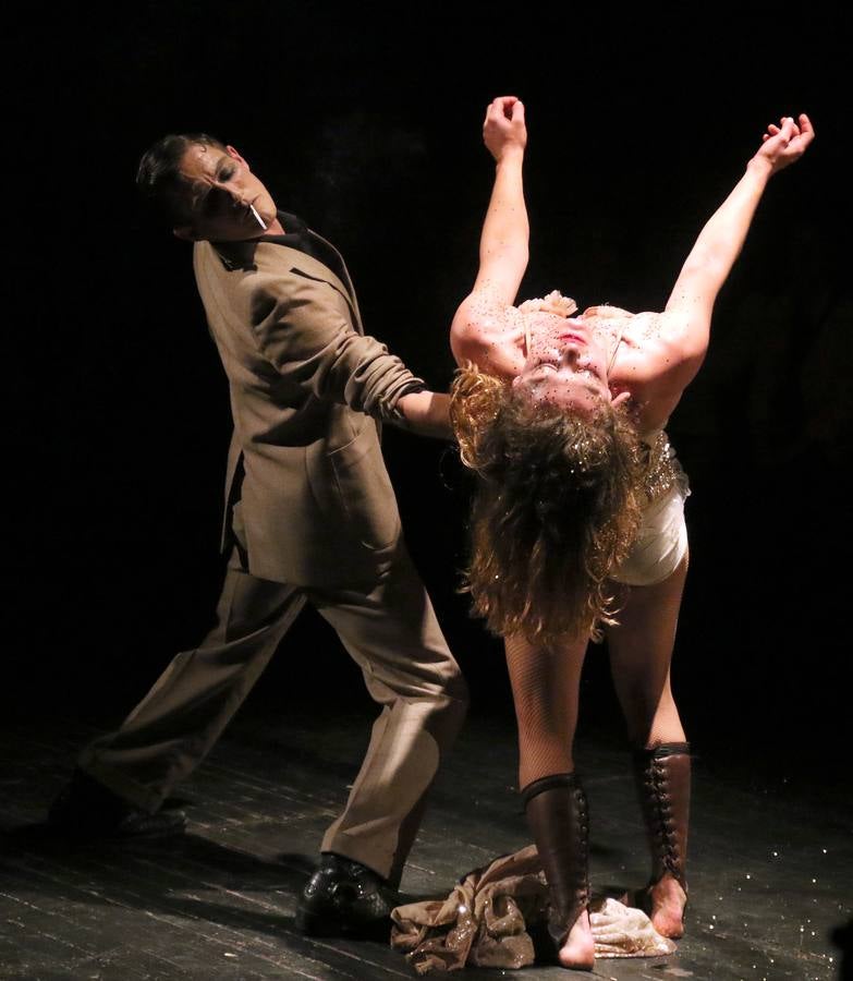 56 compañías desfilarán desde hoy y hasta el próximo domingo con actuaciones que van desde el mero espectáculo de entretenimiento hasta la denuncia de temas tan profundos como la emigración, la lucha de clases...