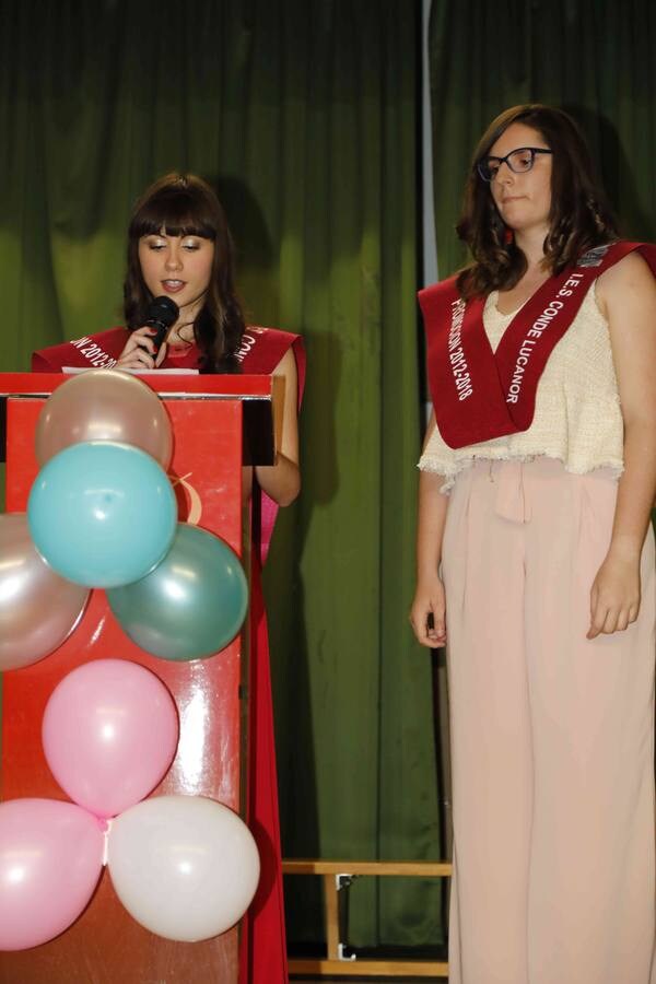 Fotos: Graduación de los alumnos de Bachillerato del IES Conde Lucanor de Peñafiel