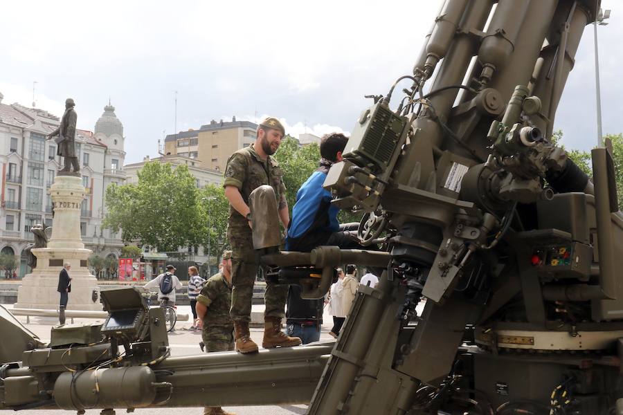 Fotos: Día de las Fuerzas Armadas en Valladolid