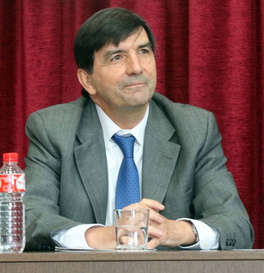 Fotos: Agustín García Matilla toma posesión como vicerrector del Campus de la UVA en Segovia