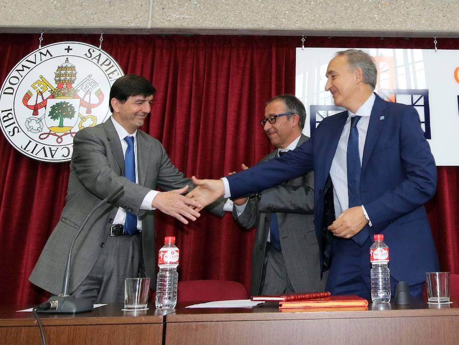 Fotos: Agustín García Matilla toma posesión como vicerrector del Campus de la UVA en Segovia