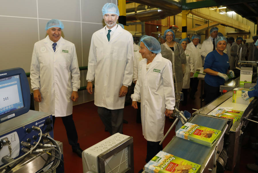 Fotos: Felipe VI visita Gullón en su 125 aniversario