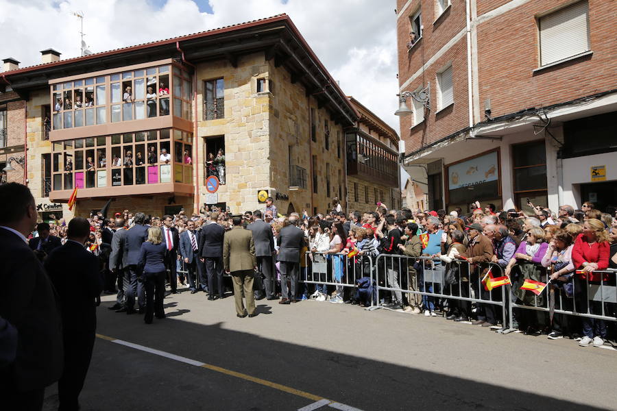 Fotos: El Rey, recibido en Aguilar de Campoo (1/2)