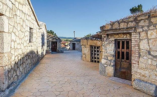 Barrio de bodegas recuperado en la localidad burgalesa de Moradilla de Roa. 