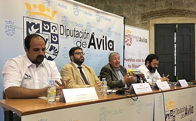 La organización de Ornitocyl califica de éxito esta feria ornitológica. 