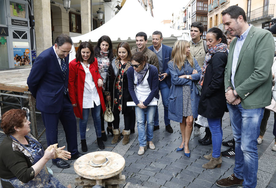 Fotos: Cerámica en la Feria Chica