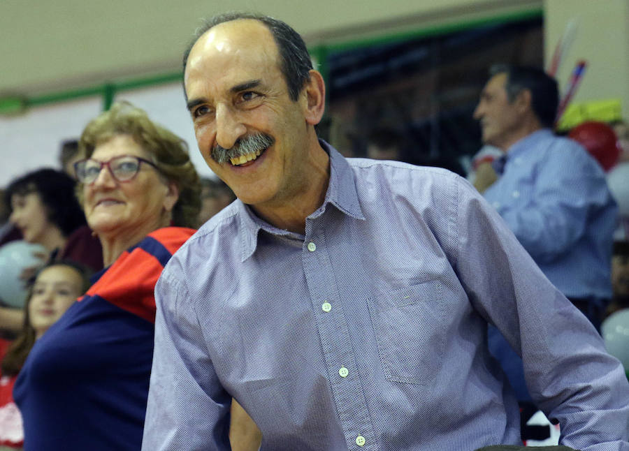 Fotos: Balonmano Nava a un paso del ascenso tras la victoria ante Alarcos (27-24)