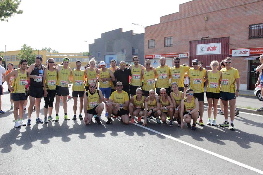 El triatleta vasco Gorka Lucena y la salmantina Lourdes Lobato se han impuesto en el XXI Cross Policía Local de Salamanca que se ha celebrado sobre un recorrido de algo más de 9 kilómetros