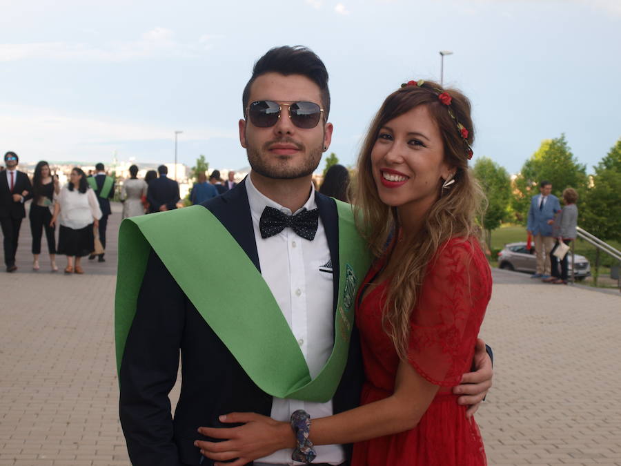 318 estudiantes de 17 titulaciones entre Grados y Másteres de la Universidad Europea Miguel de Cervantes (UEMC) de Valladolid, vivieron ayer con emoción la ceremonia de graduación. 