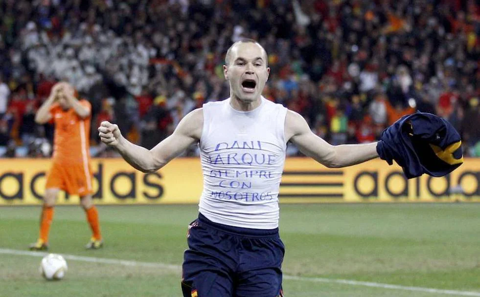 Iniesta celebra el gol en la final del Mundial de 2010./