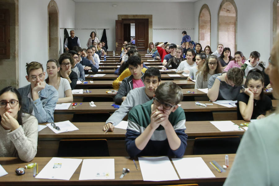 Un total de 2.529 estudiantes formalizó su matrícula para realizar la Evaluación de Bachillerato para el Acceso a la Universidad (EBAU) en la convocatoria de junio en el distrito universitario de Salamanca