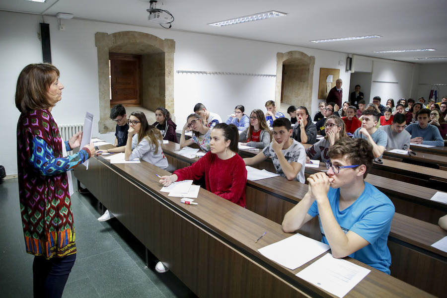 Un total de 2.529 estudiantes formalizó su matrícula para realizar la Evaluación de Bachillerato para el Acceso a la Universidad (EBAU) en la convocatoria de junio en el distrito universitario de Salamanca