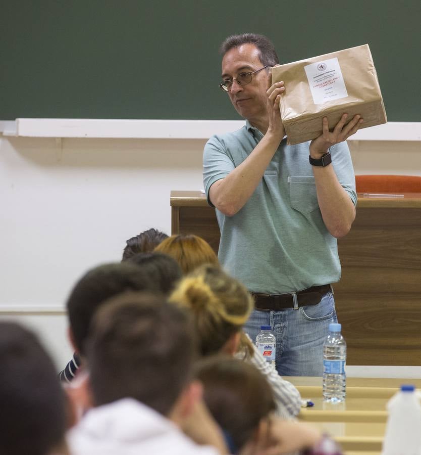 La prueba de acceso a la Universidad que desde esta semana realizarán cerca de 300.000 estudiantes en toda España, 3.929 del distrito de la Universidad de Valladolid (Valladolid, Segovia. Soria y Palencia), se examinarán desde hoy y hasta el día 7