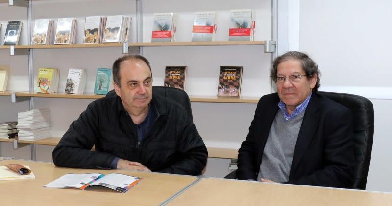 Fotos: Fernando Beltrán, Luis Mateo Díez y Agustín García Simón en la Feria del Libro de Valladolid