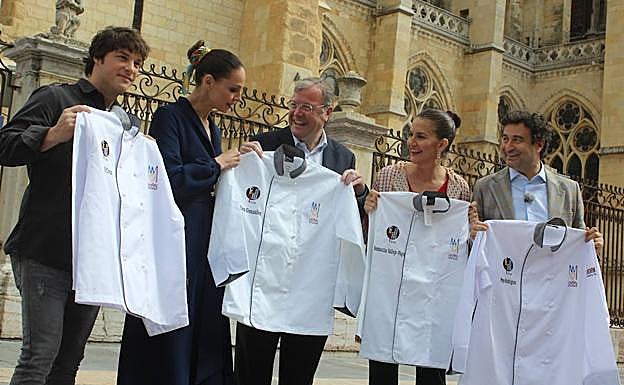 Imagen principal - Jordi Cruz, «forofo» de la cecina de León