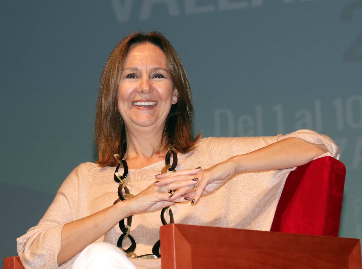 Fotos: María Dueñas, César Pérez Gellida y Salvador Robles en la Feria del Libro de Valladolid