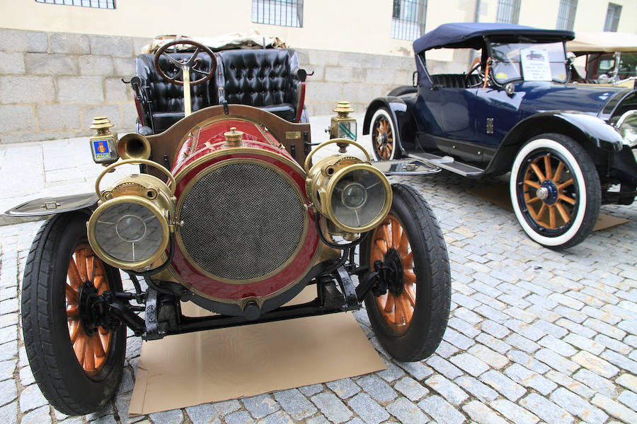 Fotos: Concentración y concurso de elegancia de coches clásicos en La Granja de San Ildefonso