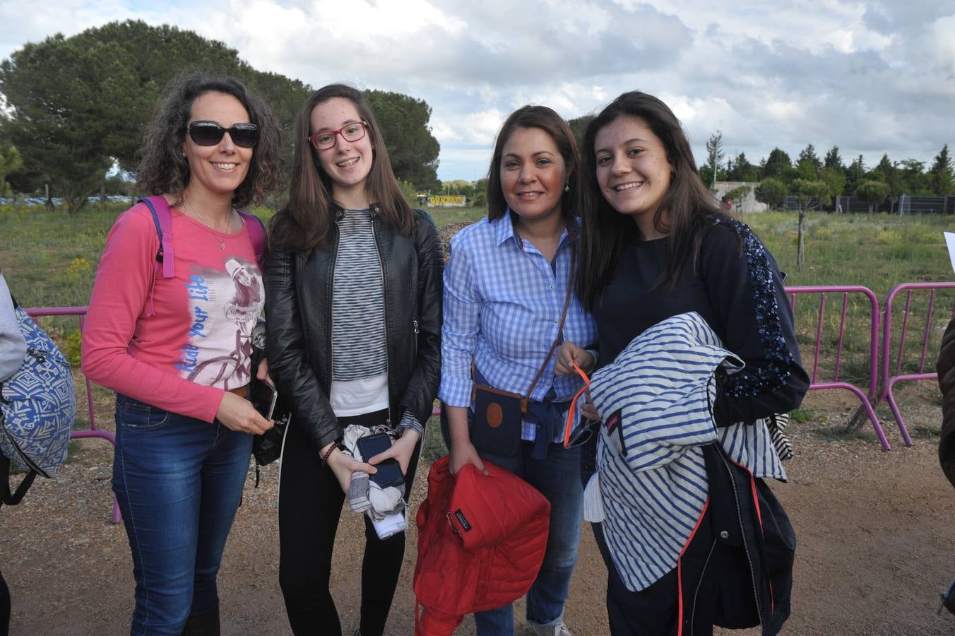 Fotos: Asistentes al concierto de Operación Triunfo en Valladolid (1/2)