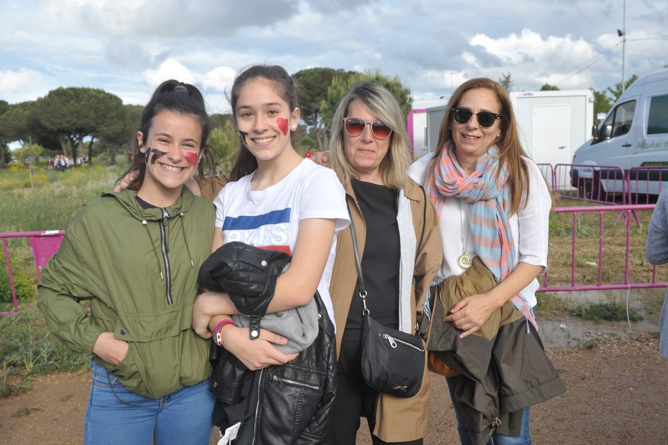 Fotos: Asistentes al concierto de Operación Triunfo en Valladolid (1/2)