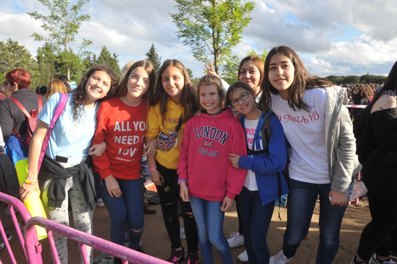 Fotos: Asistentes al concierto de Operación Triunfo en Valladolid (1/2)