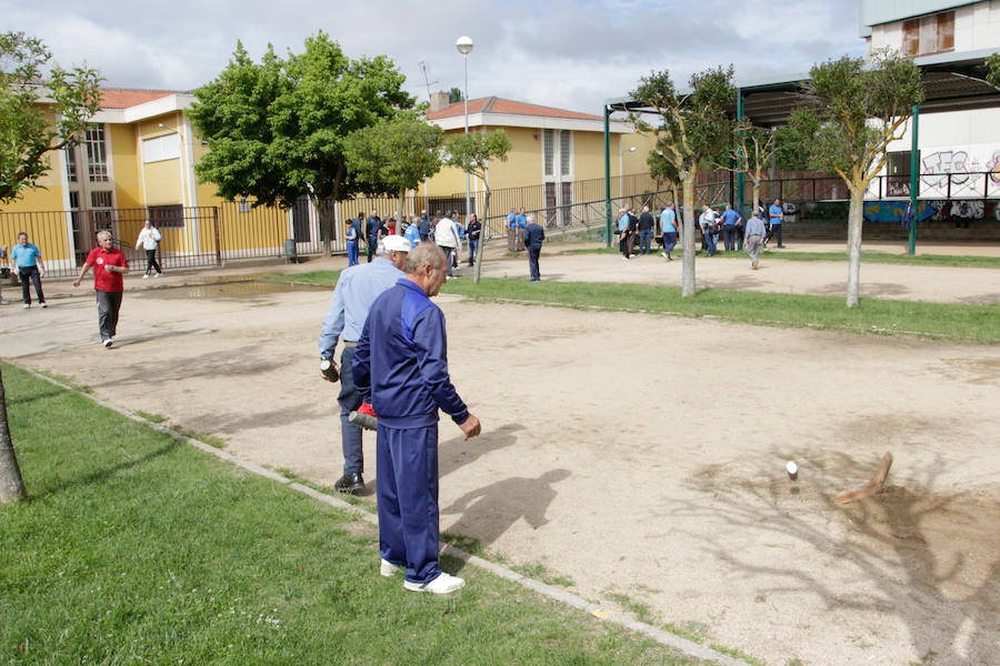 Gimnasia rítmica, tenis de mesa, piragüismo o calva, fueron algunas de las actividades festivas promovidas por el Ayuntamiento