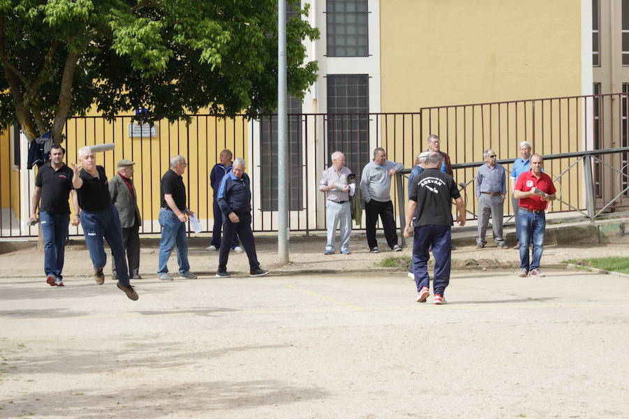 Gimnasia rítmica, tenis de mesa, piragüismo o calva, fueron algunas de las actividades festivas promovidas por el Ayuntamiento