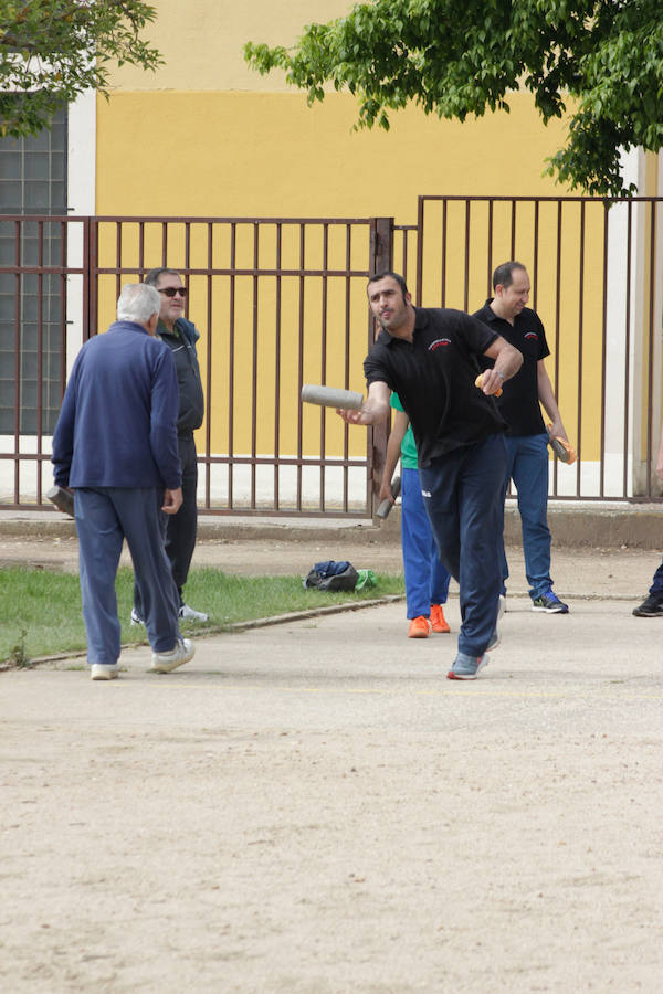 Gimnasia rítmica, tenis de mesa, piragüismo o calva, fueron algunas de las actividades festivas promovidas por el Ayuntamiento