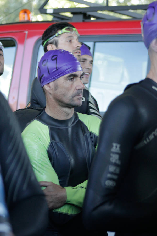 Salamanca se ha enganchado al triatlón. La capital charra acogió esta mañana la cuarta edición del Triatlón de Media Distancia, considerado además 'Campeonato Ibérico' por la importante presencia de triatletas lusos