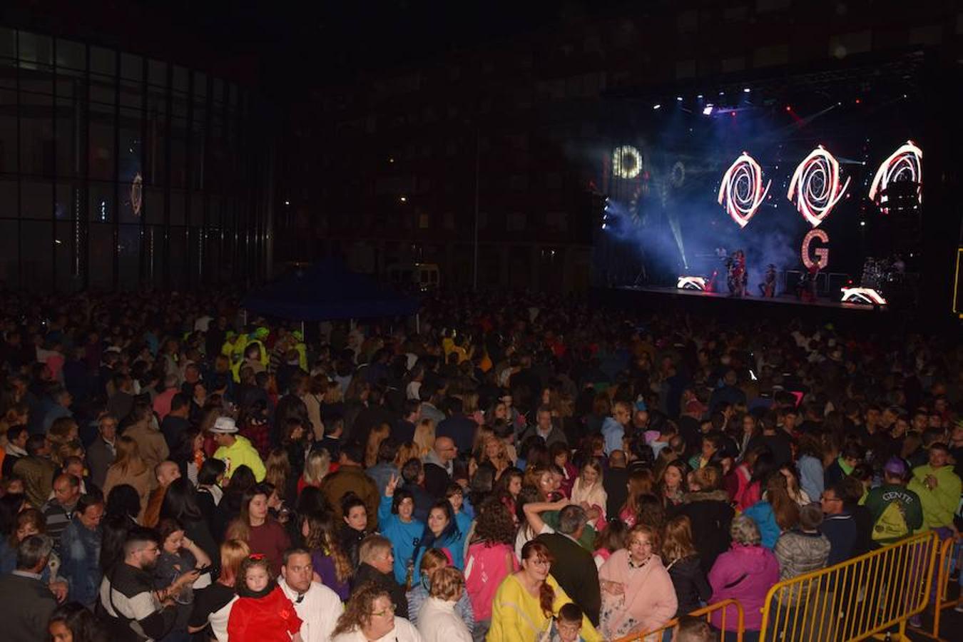 Fotos: Concierto de King África en Guardo