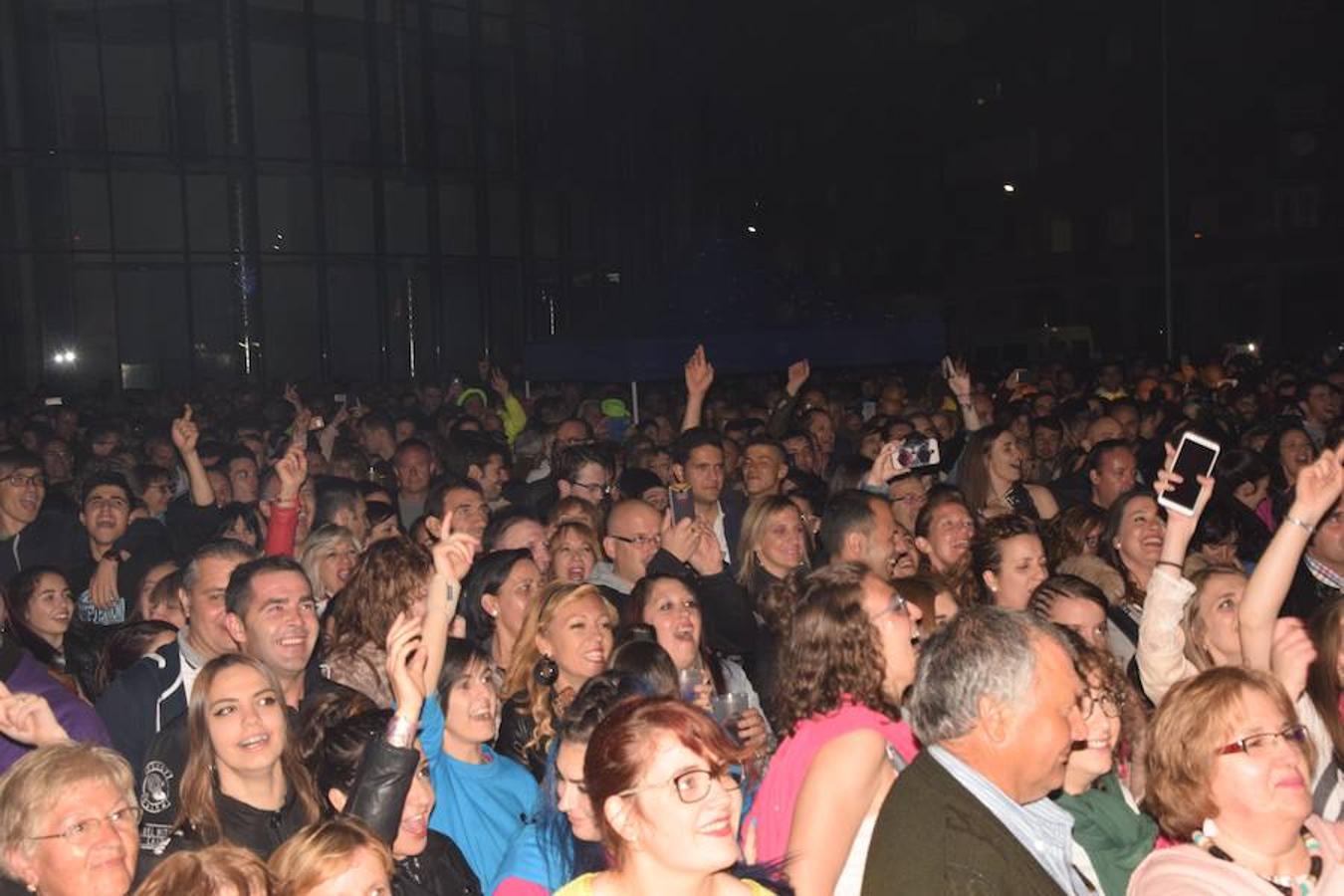 Fotos: Concierto de King África en Guardo