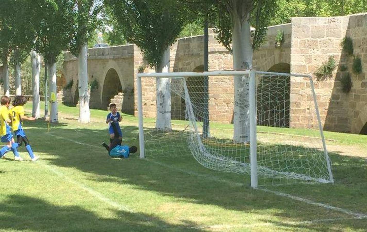 Fotos: Torquemada se rinde al fútbol